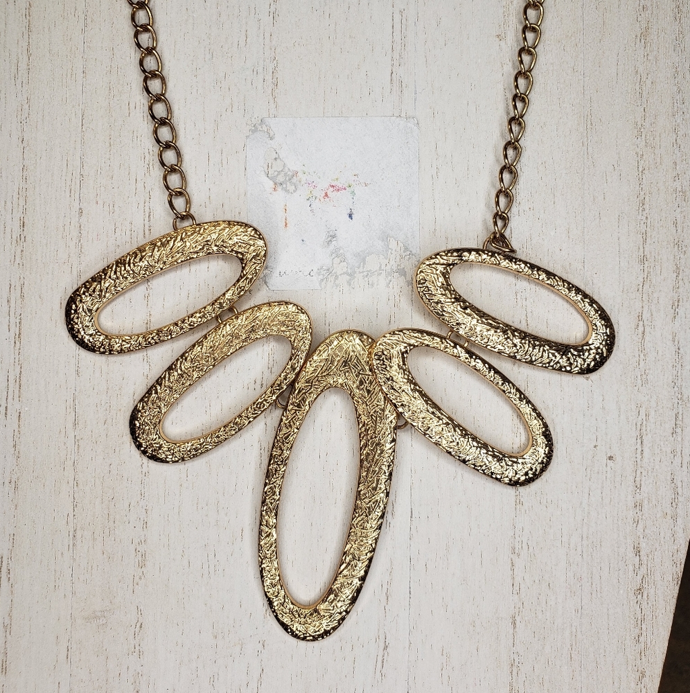 Gold paparazzi necklaces - Picture 5 of 5
